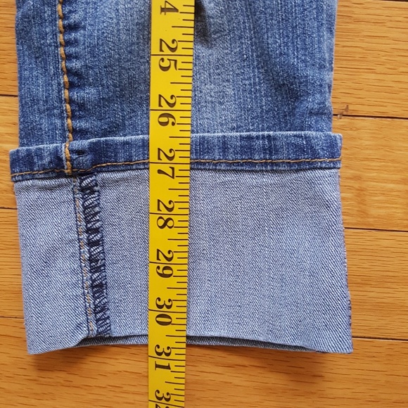 Almost Famous Destructed Junior Blue Jeans Size 7 - Picture 6 of 8